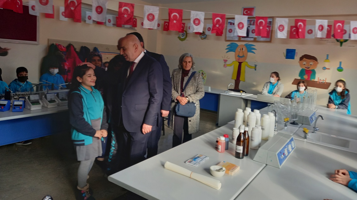 Keçiören Belediye Başkanı Sayın Turgut Altınok'un hediye ettiği Fen Laboratuvarı ve Kütüphane Açılışı