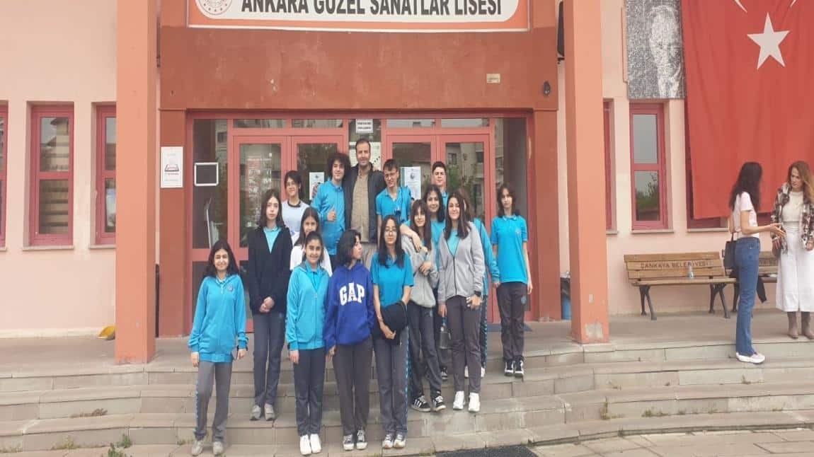 8.Sınıf Öğrencilerimizin Ankara Güzel Sanatlar Lisesi Gezisi Tanıtım Gezisi